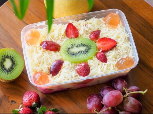Salad Buah Kian Digemari, Gaya Hidup Sehat Dorong Popularitasnya di Masyarakat